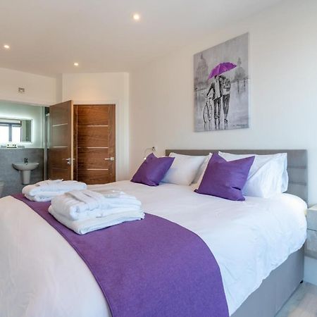 Central Penthouse With Hot Tub & Views 22 Cheltenham Exteriér fotografie