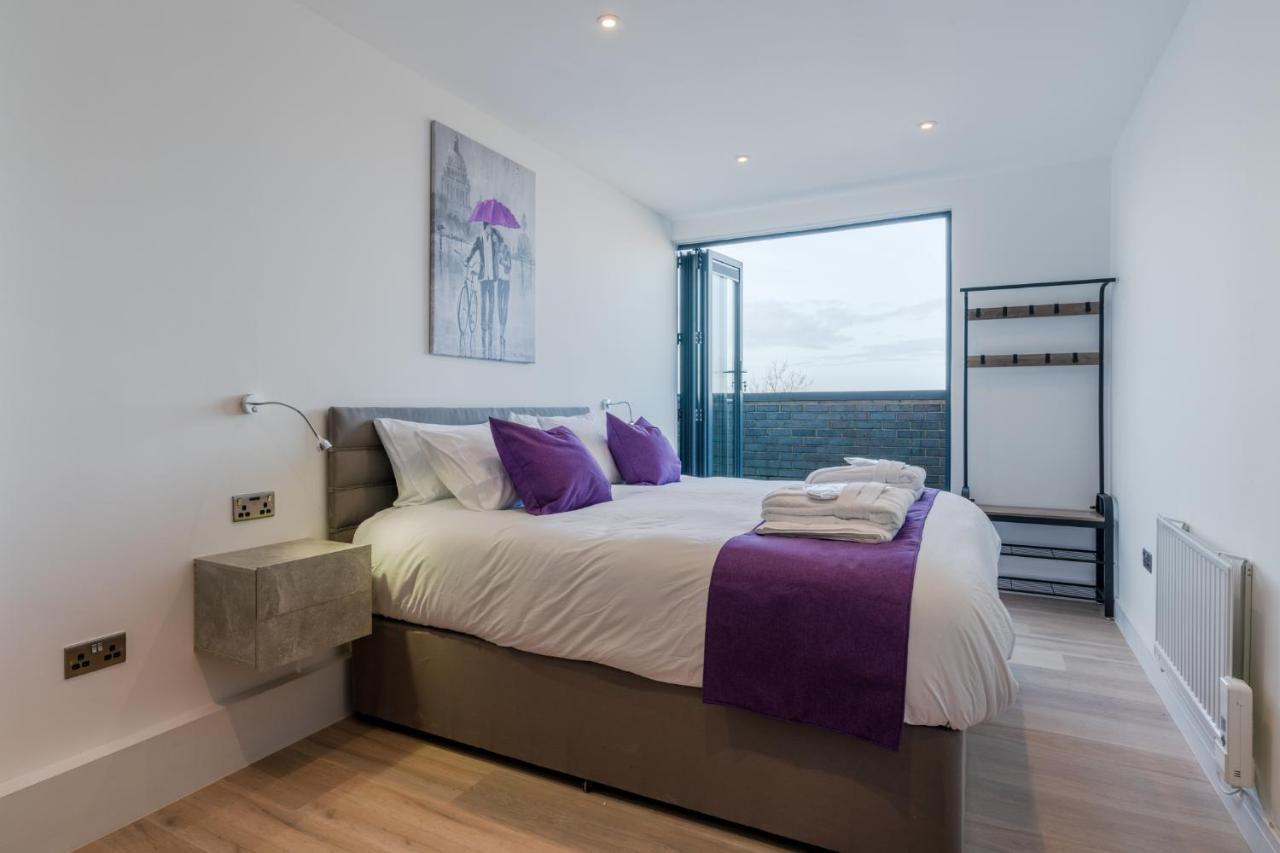 Central Penthouse With Hot Tub & Views 22 Cheltenham Exteriér fotografie