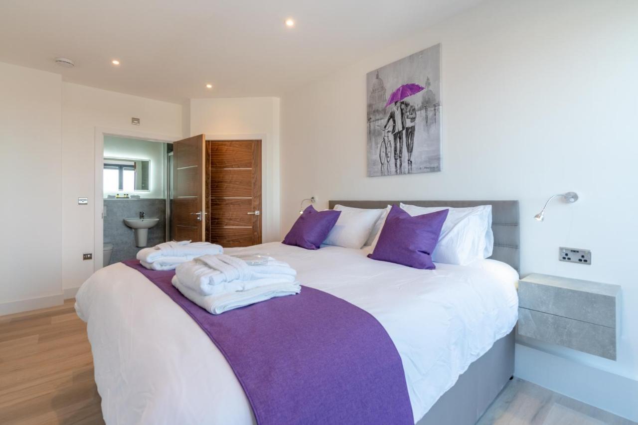 Central Penthouse With Hot Tub & Views 22 Cheltenham Exteriér fotografie