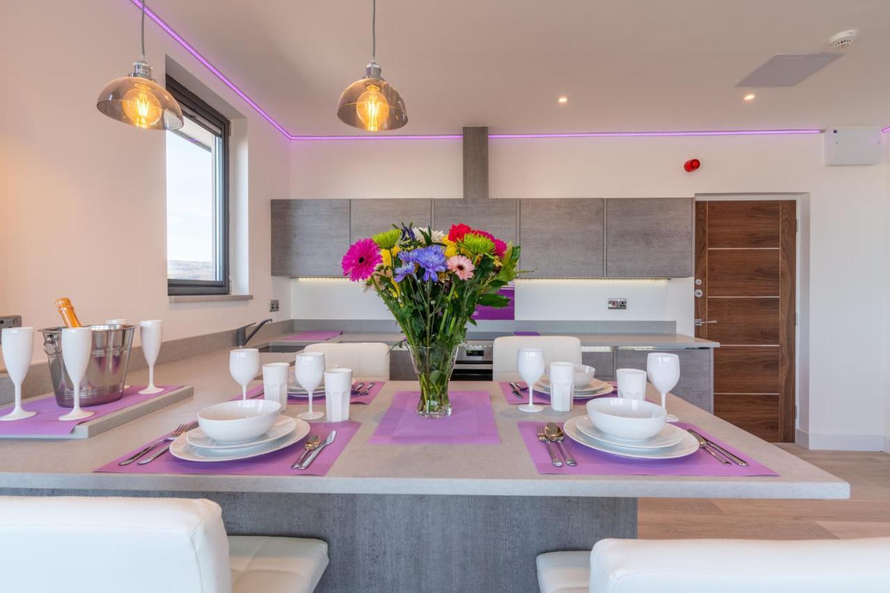 Central Penthouse With Hot Tub & Views 22 Cheltenham Exteriér fotografie