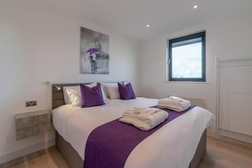 Central Penthouse With Hot Tub & Views 22 Cheltenham Exteriér fotografie