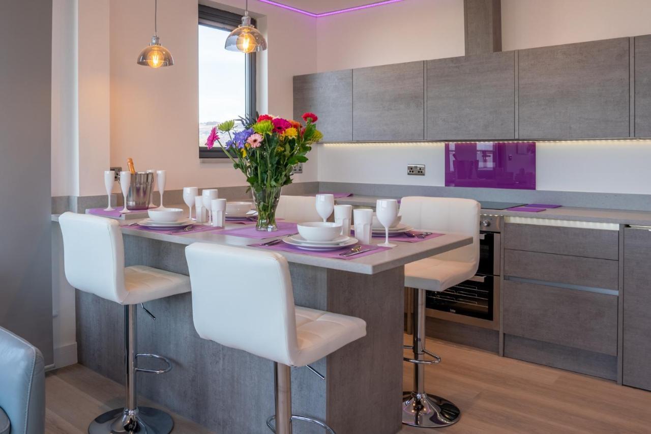 Central Penthouse With Hot Tub & Views 22 Cheltenham Exteriér fotografie
