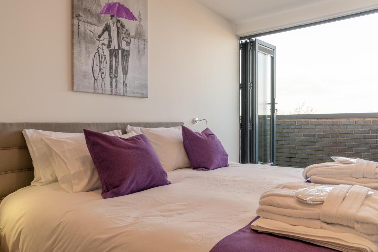 Central Penthouse With Hot Tub & Views 22 Cheltenham Exteriér fotografie